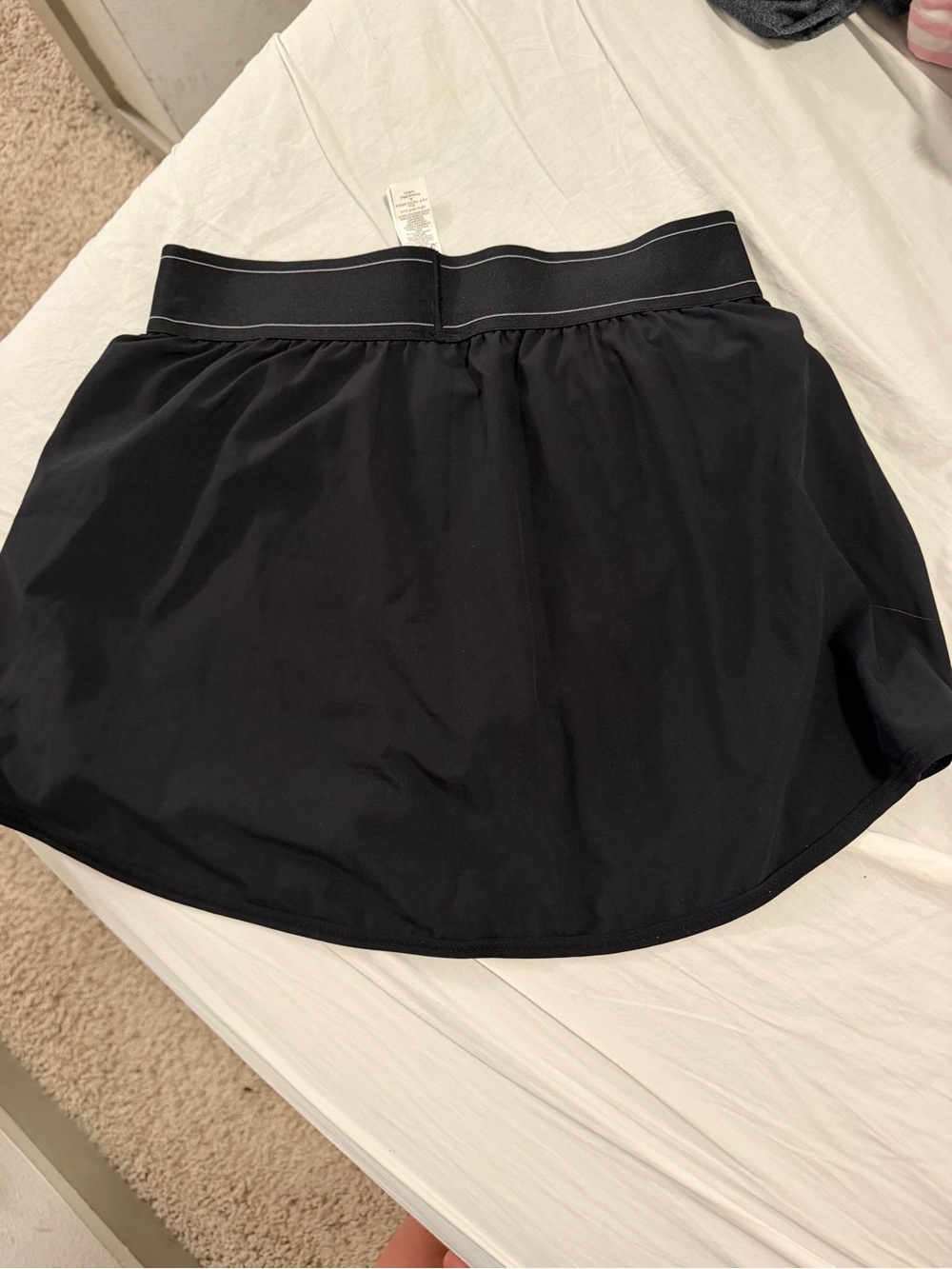 ALO Yoga Black Athletic Skirt with Contrast Waistband - Picture 3 of 4